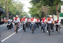 Sinergi Apik Bersama APH Terkait, Kalapas Jombang Ikuti Fun Bike Hari Bhayangkara ke-79