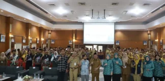 Dorong Partisipasi Warga Mewujudkan Kampung Proklim, Pemkab Jombang Sosialisasikan Smart Card Beresin Sampah